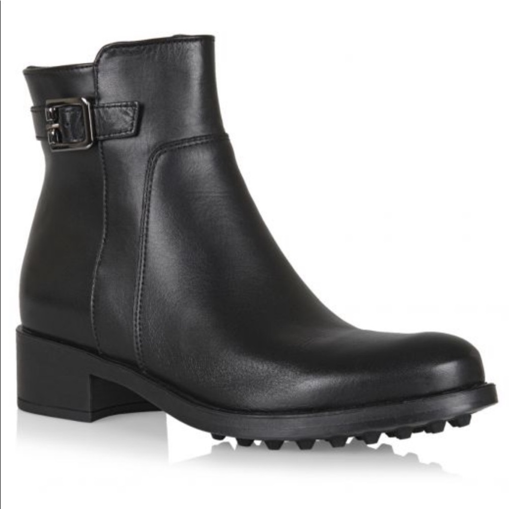 $475 @ Zappos- La Canadienne Leather Shelby Bootie